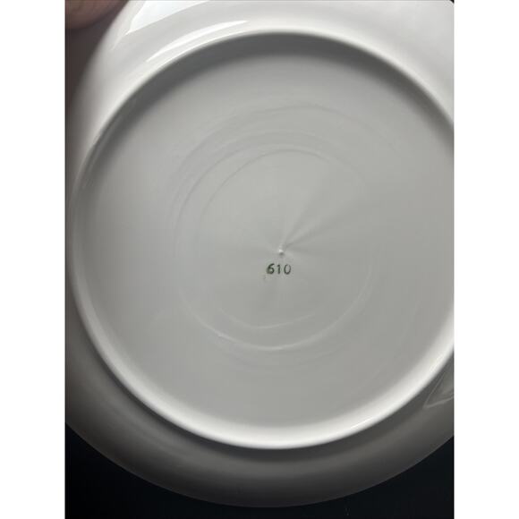 Set of 3 Lefton Holly Berry 610 Christmas Dinner Plates 9 Inch Green Red White - Picture 5 of 6